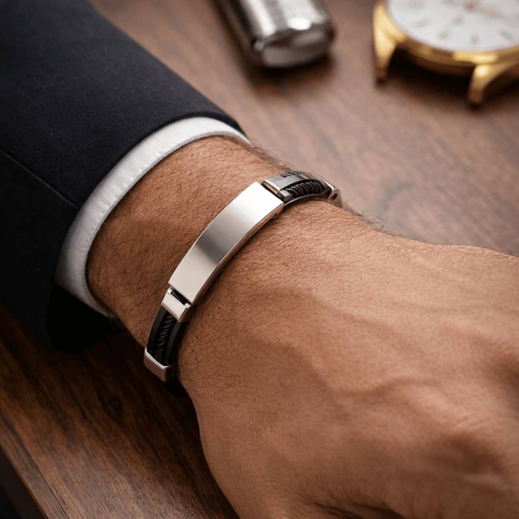 Ανδρικό Βραχιόλι Δερμάτινο με Ατσάλινη Πλάκα 18cm