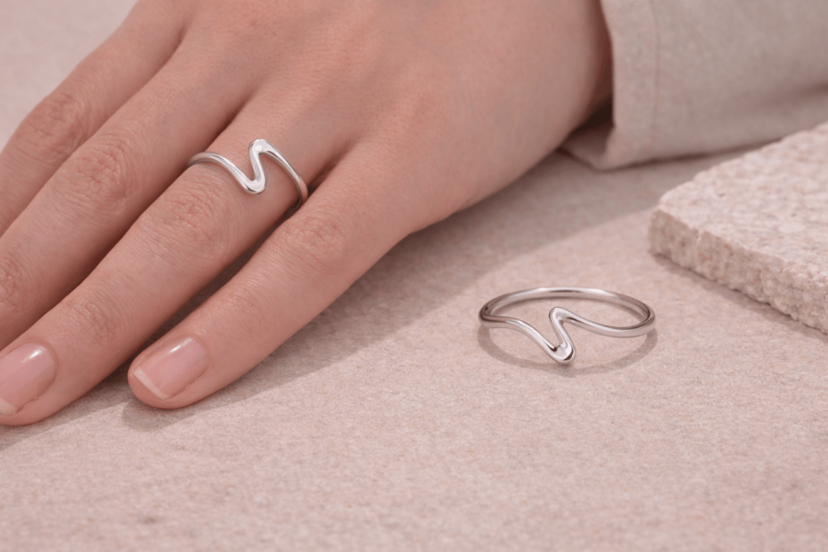 Minimal Adjustable Ring – Silver Edition
