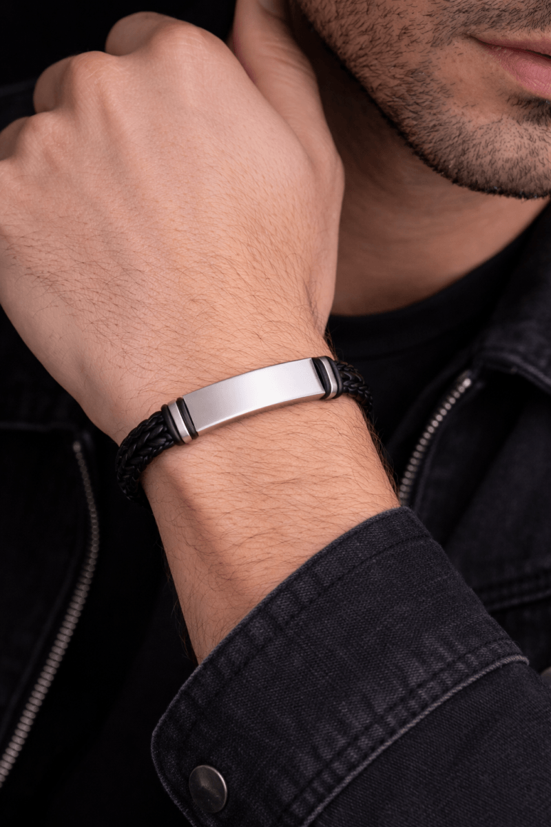 Ανδρικό Βραχιόλι Δερμάτινο με Ατσάλινη Πλάκα 21cm